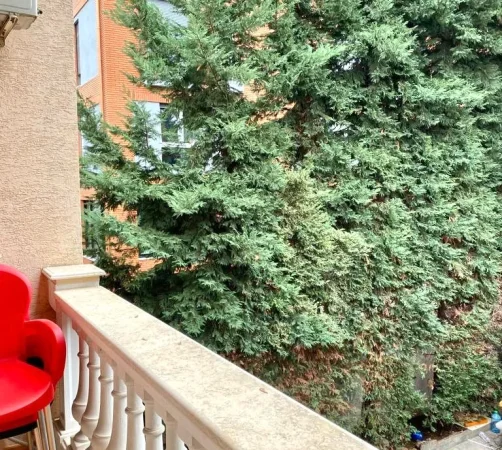Dubleks me qera 180 m2 3+1+2+1 ballkon + verandë& 1 post parkimi📍21 dhjetori ( frosina plaku) 1000 euro