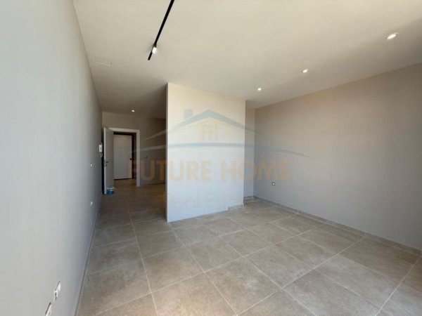 Tirane, shitet apartament 1+1+Ballkon Kati 9, 50 m² 83.000 € 
