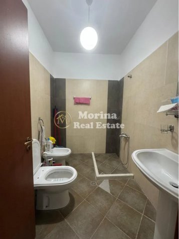 Tirane, jepet me qera apartament 1+1+Ballkon Kati 5, 63 m² 500 € (Komuna e Parisit)