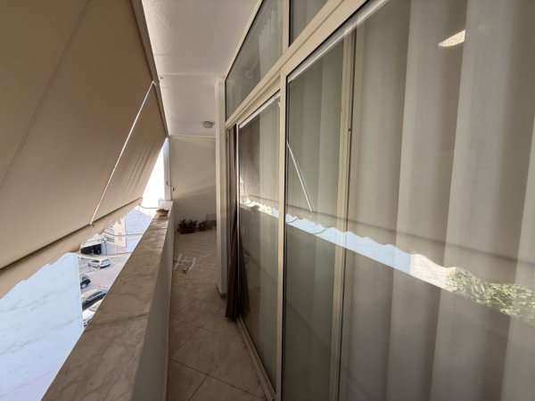 Tirane, jepet me qera apartament 2+1+Aneks+Ballkon Kati 4, 120 m² 900 € (Rruga Dritan Hoxha)