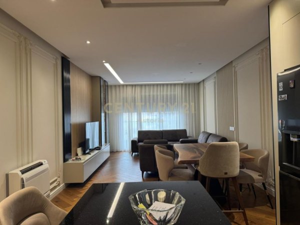 Tirane, jepet me qera apartament 2+1+Aneks+Ballkon Kati 3, 130 m² 2.500 € (Olympik Residence)