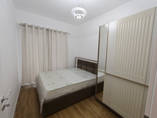 Tirane, jepet me qera apartament 1+1 Kati 2, 65 m² 450 € (Muhamet deliu)