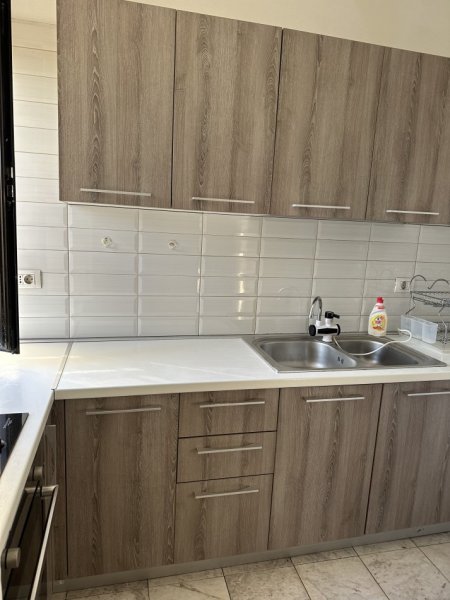 Tirane, jap me qera apartament 2+1 Kati 5, 100 m² 420 € 
