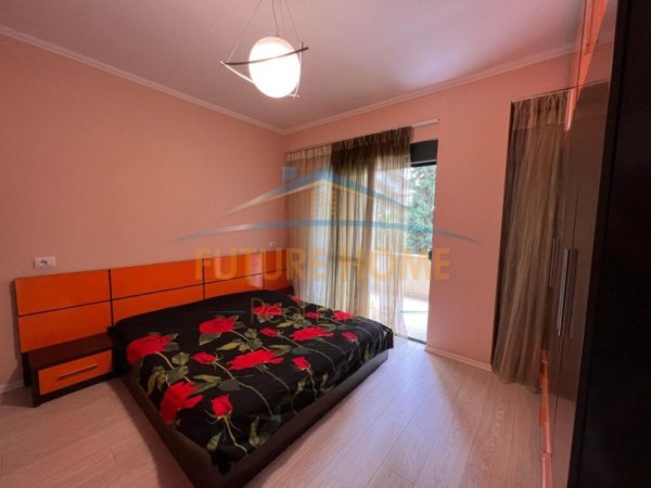 Tirane, shitet apartament 3+1+Ballkon Kati 2, 144 m² 231.000 € (Liqeni Thatë)
