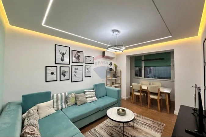 Tirane, jepet me qera apartament 1+1 Kati 2, 75 m² 900 € (rruga elbasanit)