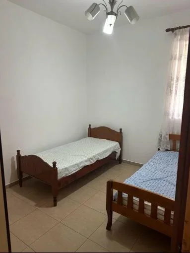 Tirane, jepet me qera apartament 1+1 Kati 0, 40 m² 320 € 