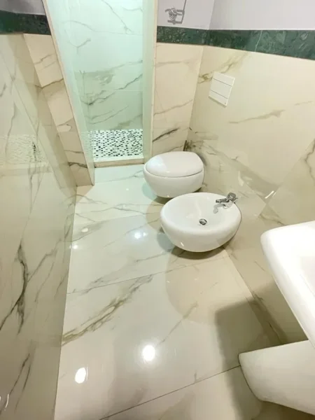 Tirane, shitet apartament 1+1+Ballkon Kati 2, 60 m² 206.000 € (BLLOK)