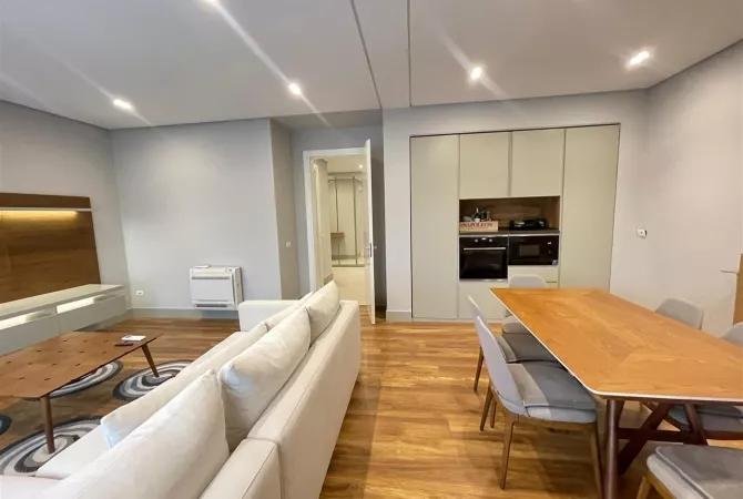 Tirane, jepet me qera apartament 2+1 Kati 4, 114 m² 1.200 € 