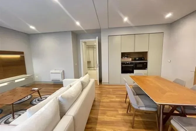 Tirane, jepet me qera apartament 2+1 Kati 4, 114 m² 1.200 € 