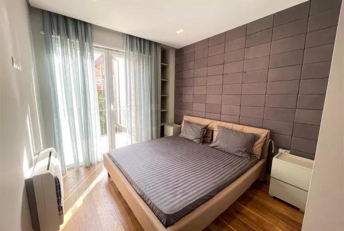 Tirane, jepet me qera apartament 2+1 Kati 4, 114 m² 1.200 € 
