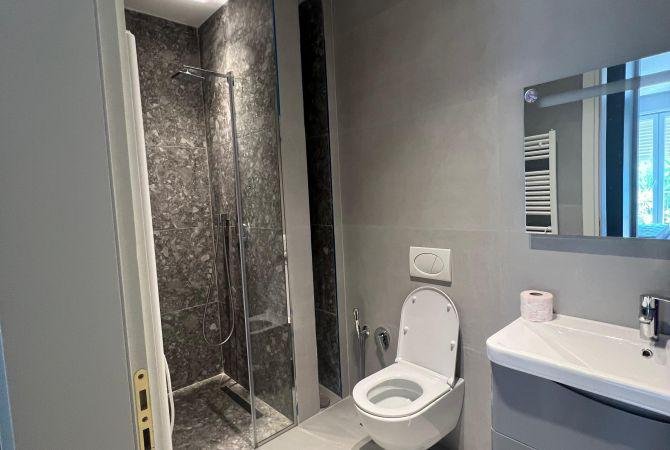 Tirane, jepet me qera apartament 2+1 Kati 4, 114 m² 1.200 € 