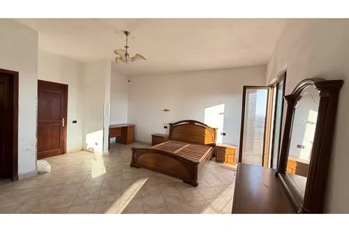 Tirane, shitet Vile 4 Katshe Kati 4, 296 m² 265.000 € (Kodra e Priftit, Tiranë, ID: 530161009-1032)