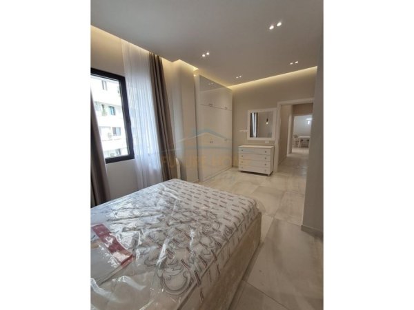 Tirane, jepet me qera apartament 2+1 Kati 4, 120 m² 1.100 € (Shkolla e Baletit)