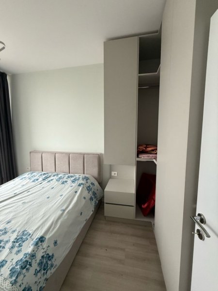 Tirane, jepet me qera apartament 1+1+Ballkon Kati 9, 50 m² 750 € (Rruga Riza Cerova)