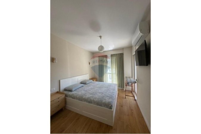 Tirane, jepet me qera apartament 2+1 , 100 m² 750 € (21 Dhjetori)