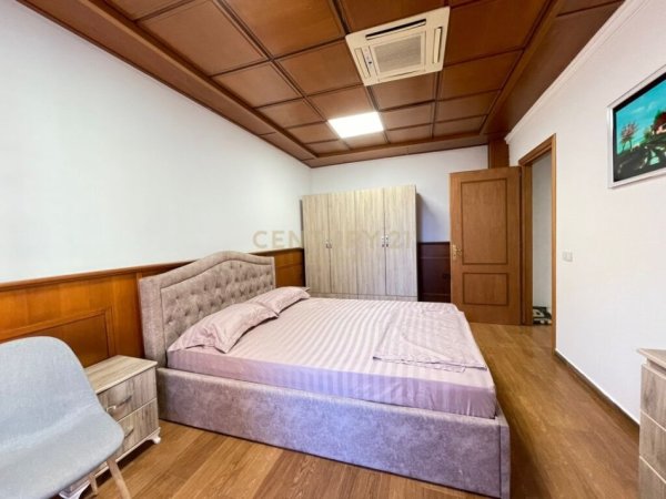 Tirane, shitet apartament 3+1 Kati 3, 160 m² 510.000 € (Bllok)