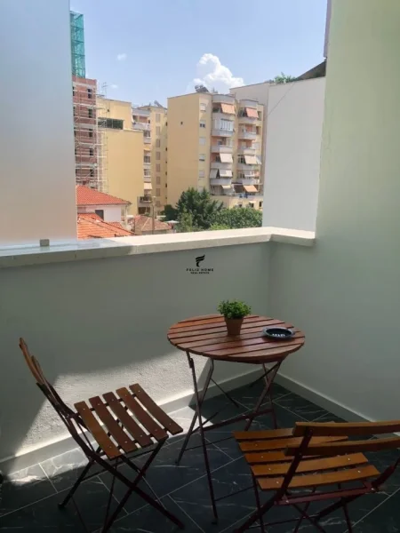 Tirane, shitet apartament 2+1 Kati 5, 93 m² 240.000 € (PAZARI RI)