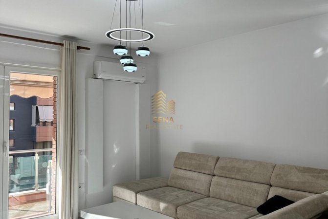Tirane, shitet apartament 2+1+Ballkon Kati 6, 108 m² 180.000 € (Kompleksi Sima Com)