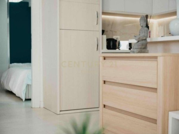 Tirane, jepet me qera apartament 1+1+Ballkon Kati 9, 57 m² 135.000 € (Usluga, Tiranë)