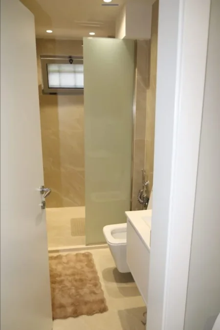 Tirane, shitet garsonier 2+1+Ballkon Kati 1, 74 m² 260.000 € (21 Dhjetori)