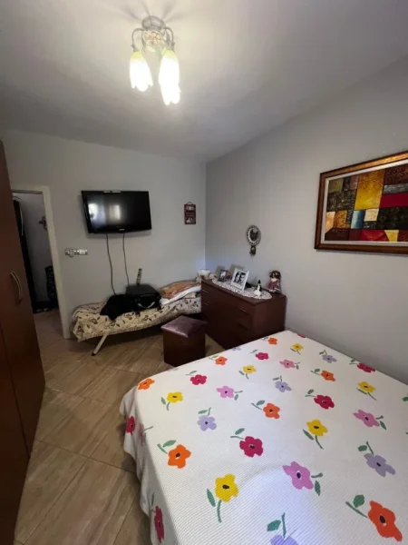 Tirane, shitet apartament 1+1 Kati 5, 54 m² (OTP Bank)