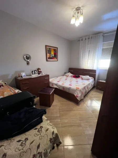 Tirane, shitet apartament 1+1 Kati 5, 54 m² (OTP Bank)