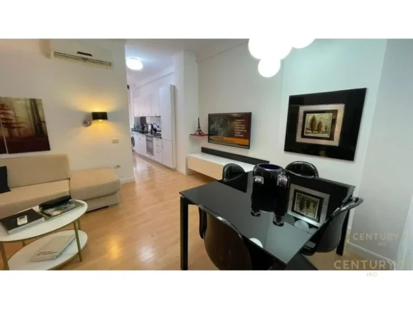 Tirane, jepet me qera apartament 1+1 Kati 3, 68 m² 650 € (Rr.Islam Alla)