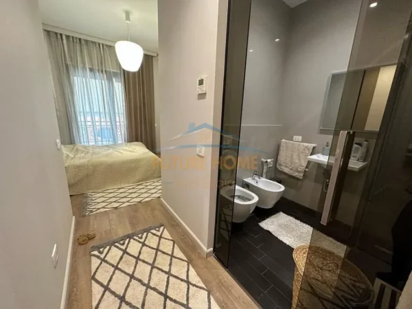 Tirane, jepet me qera apartament 2+1+Ballkon Kati 4, 108 m² 1.300 € 