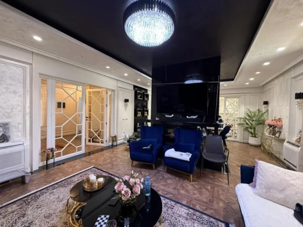 APARTAMENT LUKSOZ  2+1+POST PARKIMI ME QERA TEK KOMPLEKSI DELIJORGJI