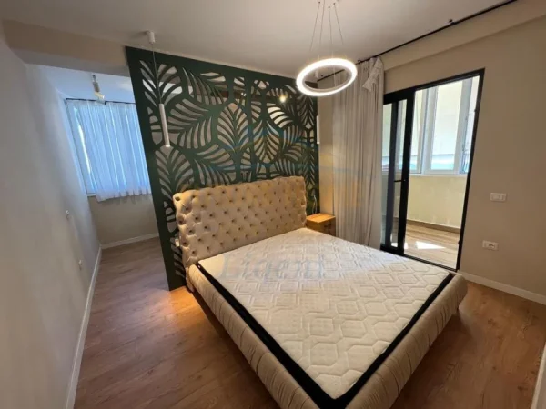 Tirane, shitet apartament 2+1+Ballkon Kati 3, 114 m² 150.000 € 