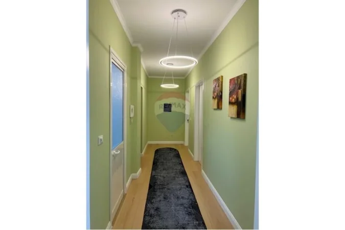 Tirane, shitet apartament 2+1+Ballkon Kati 3, 88 m² 145.000 € 