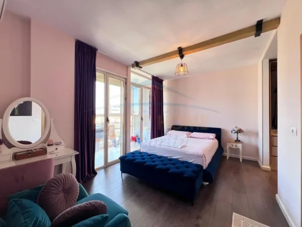 Tirane, jepet me qera apartament 1+1+Ballkon Kati 6, 80 m² 620 € 