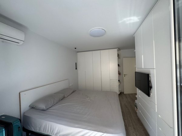 Tirane, jepet me qera apartament 2+1+Ballkon Kati 3, 91 m² 1.150 € (Blloku)