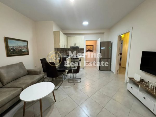 Tirane, jepet me qera apartament 2+1 Kati 3, 80 m² 550 € (Kopshti Botanik)