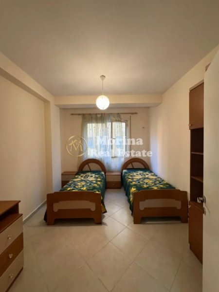 Tirane, jepet me qera apartament 2+1 Kati 3, 80 m² 550 € (Kopshti Botanik)