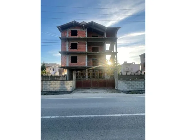 Durres, shitet apartament , 550 m² 150.000 € (Sukth , Durres)