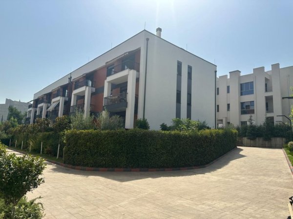 Tirane, shitet apartament 2+1+Ballkon Kati 3, 128 m² 335.000 € (Liqeni i Thate, Tirane)