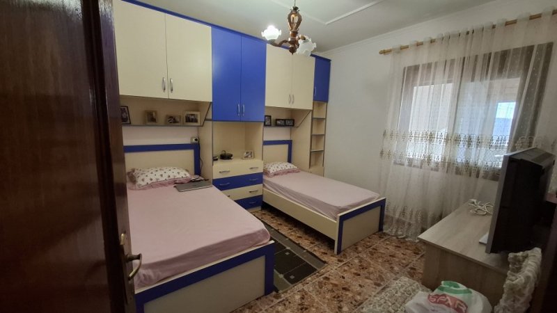 Durres, shitet apartament 2+1 Kati 9, 125 m² 125.000 € 