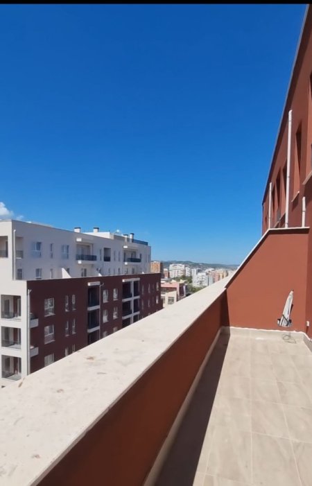Tirane, shitet apartament 1+1+Ballkon Kati 9, 65 m² 112.000 € 