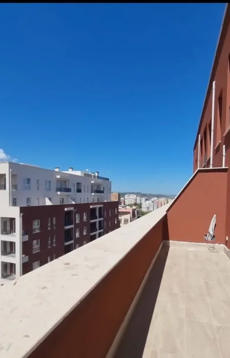Tirane, shitet apartament 1+1+Ballkon Kati 9, 65 m² 112.000 € 