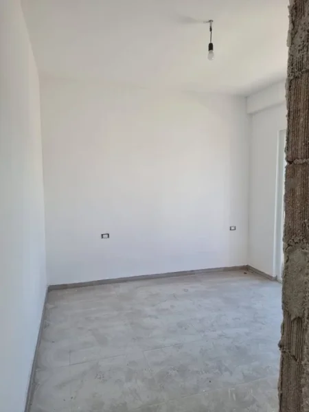 Tirane, shitet apartament 1+1+Ballkon Kati 9, 65 m² 112.000 € 