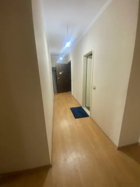 Tirane, jepet me qera apartament 2+1 Kati 3, 100 m² 400 € (rruga teodor keko)