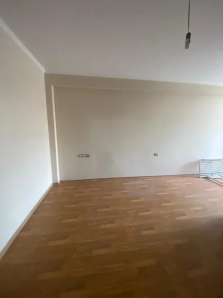 Tirane, jepet me qera apartament 2+1 Kati 3, 100 m² 400 € (rruga teodor keko)