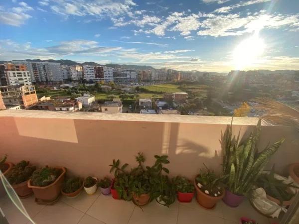 Tirane, shitet apartament 3+1 , 112 m² (rruga teodor keko)