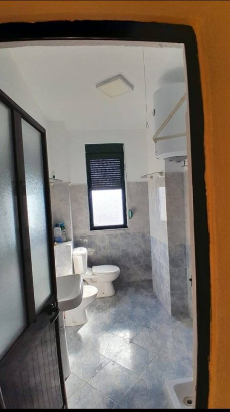 jepet me qera apartament 2+1 per banim ose zyre Kati 7, 87 m² 400 € (Te ministria e jashtme)