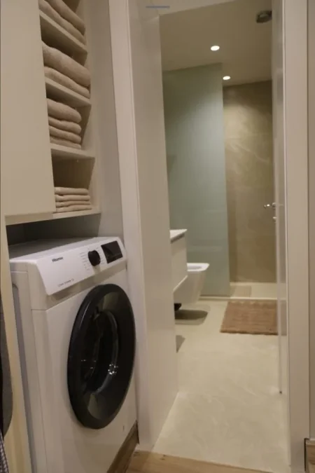 Tirane, Shiten 2 garsoniere në zonën 21 Dhjetori, 74 m² 260.000 €