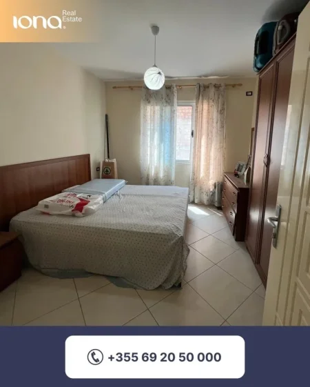 Shkembi Kavajes, shitet apartament 1+1 Kati 3, 67 m² (20m Distanc Nga Deti)