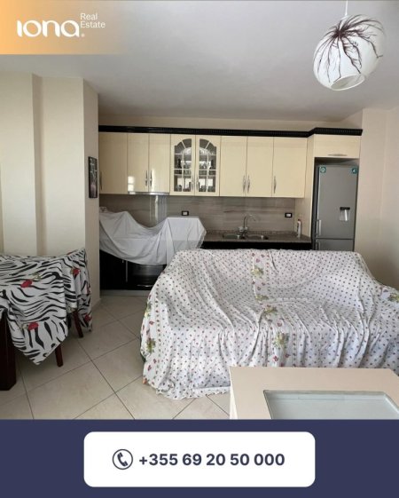 Shkembi Kavajes, shitet apartament 1+1 Kati 3, 67 m² (20m Distanc Nga Deti)