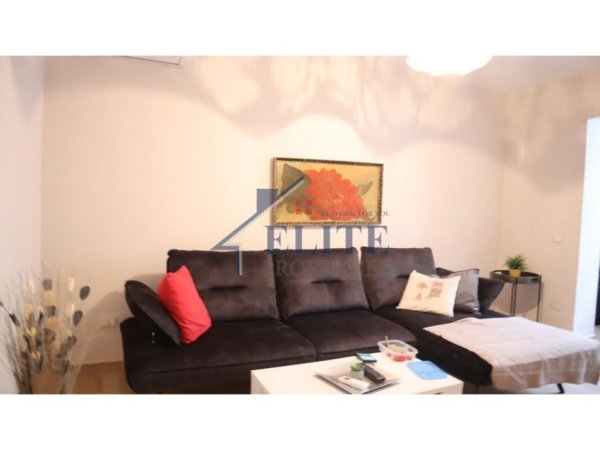 Tirane, jepet me qera apartament 2+1+Ballkon Kati 2, 75 m² 550 € (Rruga e Dibres)
