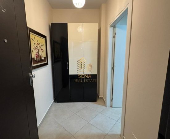 Tirane, jepet me qera apartament 2+1+Ballkon Kati 6, 80 m² 550 € (– Selite prane rrethrrotullimit, Kompleksi Nova)